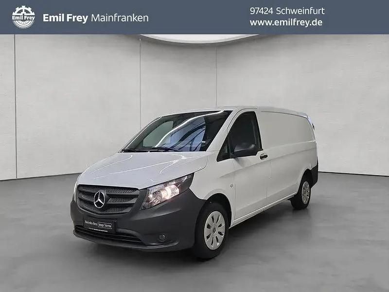 Weiß Gebraucht 2023 Mercedes Vito Van | 27.251 € (Guter Preis) - Bild 1/4