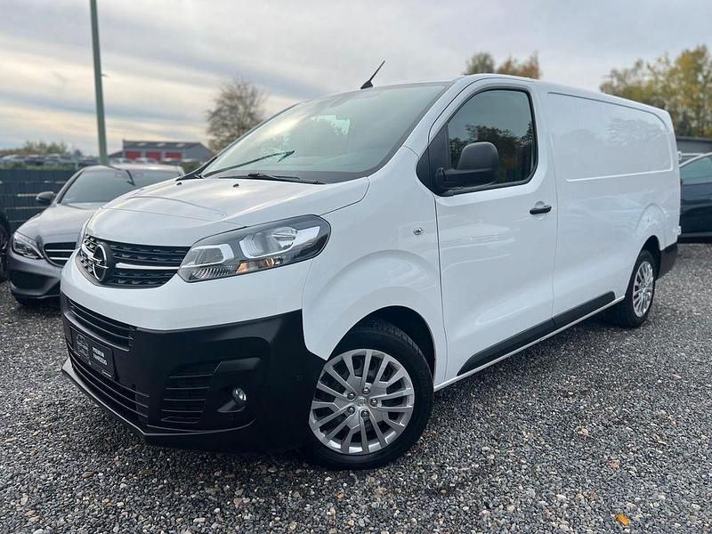 Weiß Gebraucht 2020 Opel Vivaro Van | 18.490 € (Superpreis) - Bild 1/4