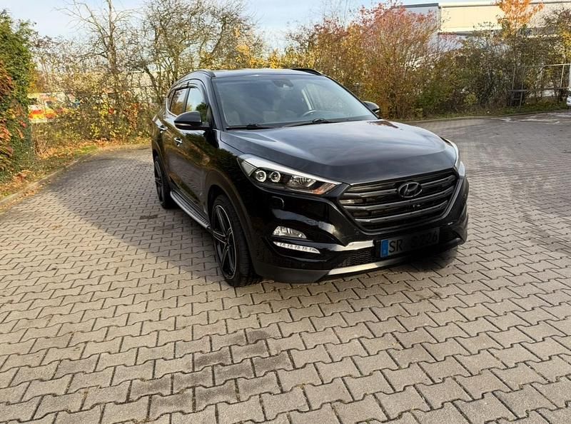 Schwarz Gebraucht 2018 Hyundai Tucson SUV | 13.200 € (Superpreis) - Bild 1/4