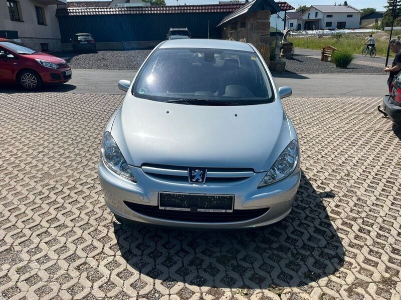 Grau Gebraucht 2004 Peugeot 307 Limousine | 1.800 € (Guter Preis) - Bild 1/4