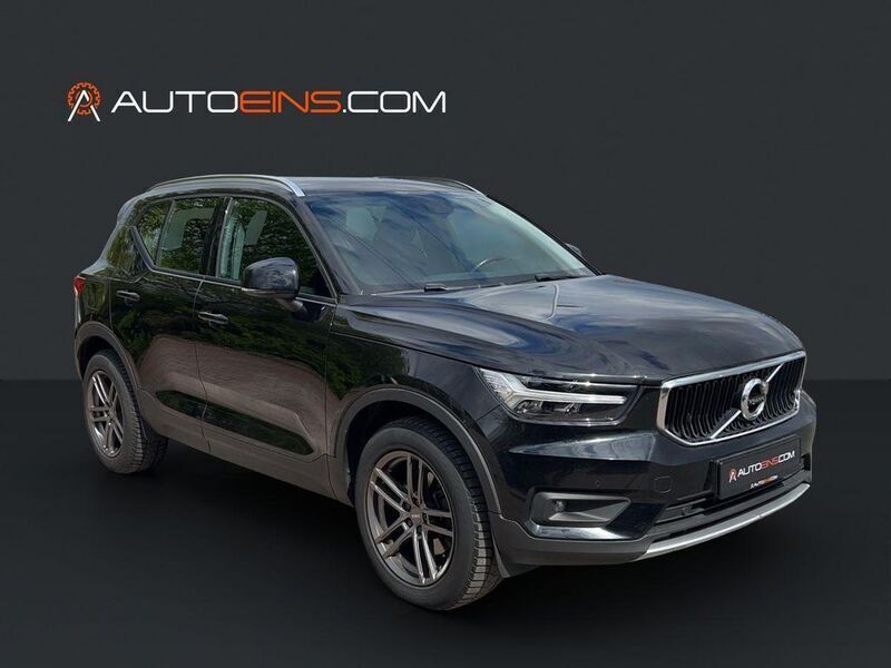 Schwarz Gebraucht 2019 Volvo XC40 Momentum SUV | 20.888 € (Fairer Preis) - Bild 1/4