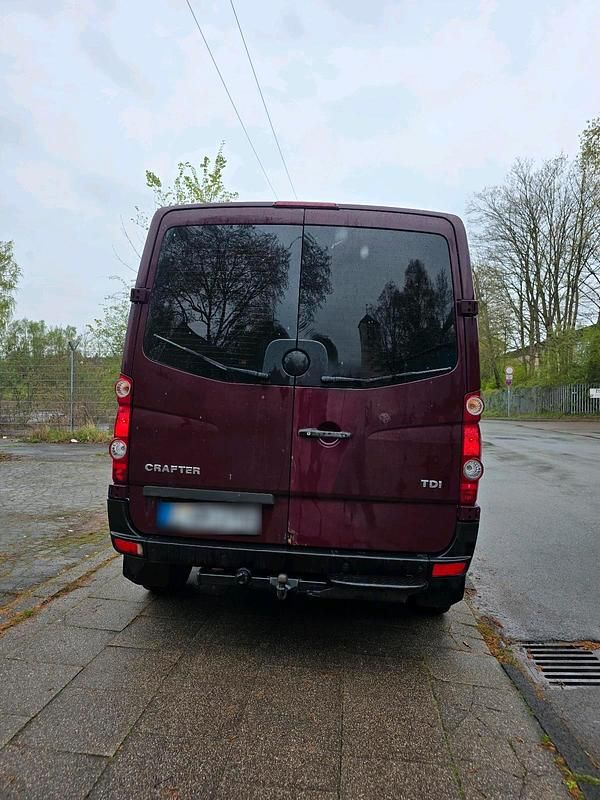 Second-hand VW Crafter 163 CP (119 kW) 2010 Roșu Van