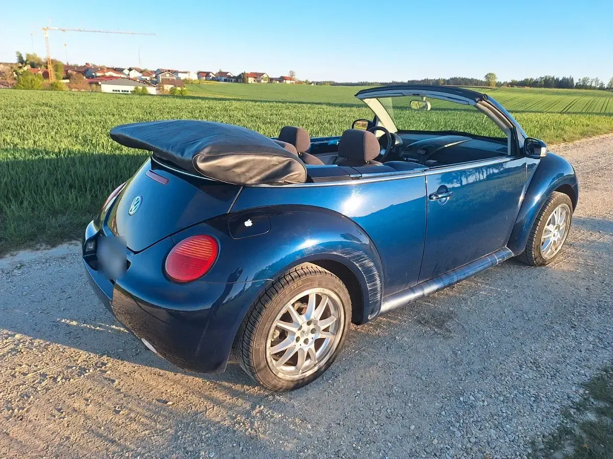 Gebraucht VW New Beetle 75 PS (55 kW) 2003 Blau Kleinwagen