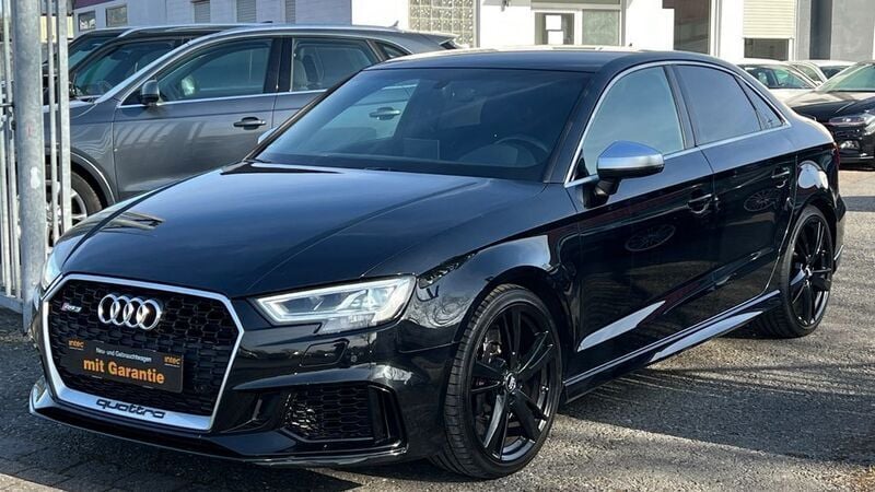 Schwarz Gebraucht 2019 Audi RS3 Sport Limousine | 33.850 € (Superpreis) - Bild 1/4