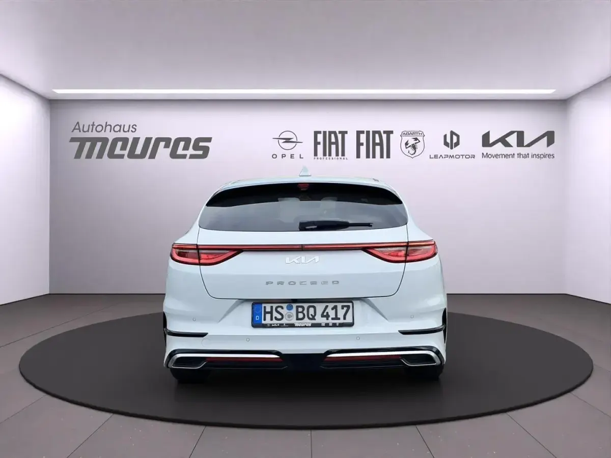 Gebraucht Kia ProCeed GT-Line 140 PS (102 kW) 2025 Schneeweiss Kombi