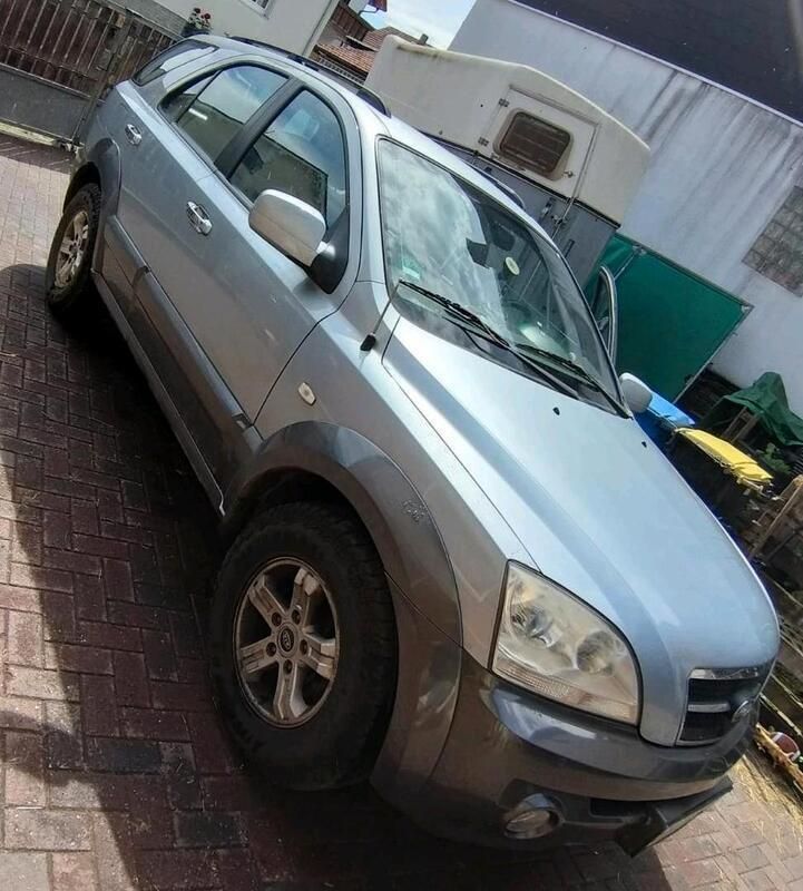 Blau Gebraucht 2005 Kia Sorento EX SUV | 2.299 € (Superpreis) - Bild 1/4