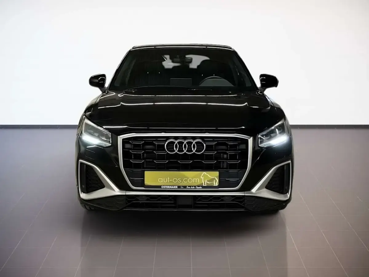 Gebraucht Audi Q2 S-Line 150 PS (110 kW) 2022 Mythosschwarz SUV