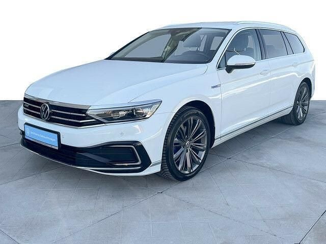 Gebraucht VW Passat GTE 218 PS (160 kW) 2021 Pure white Kombi