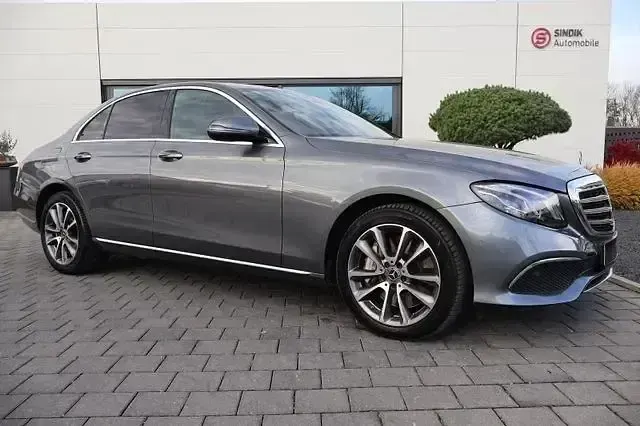 Gebraucht Mercedes E400 Avantgarde 340 PS (250 kW) 2018 Grau Limousine