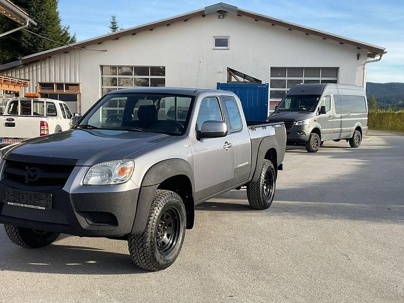 Grau Gebraucht 2011 Mazda BT-50 Abholung | 14.444 € - Bild 1/4