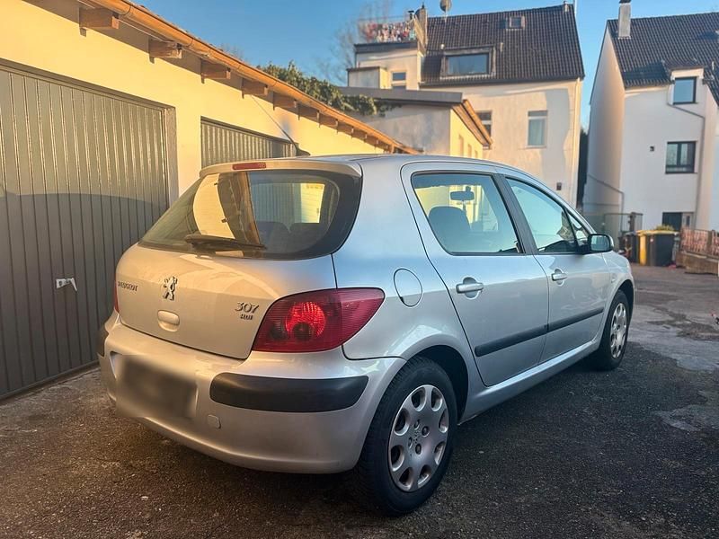 Gebraucht Peugeot 307 109 PS (80 kW) 2005 Silber Kleinwagen