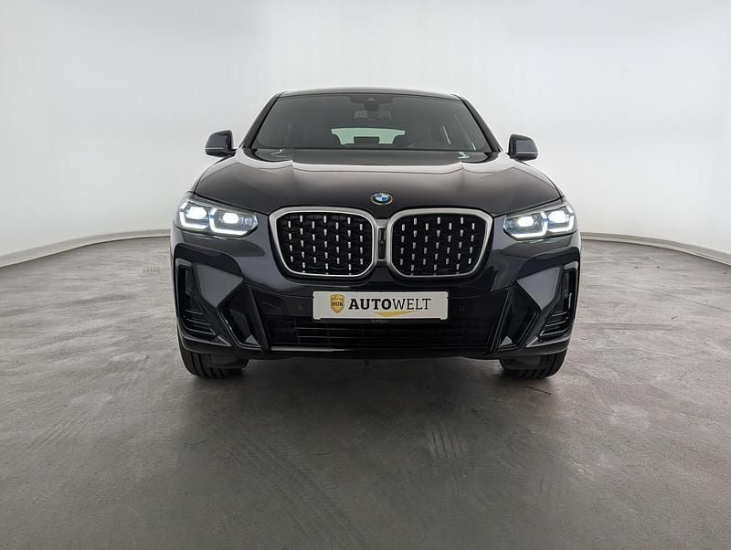 Gebraucht BMW X4 Performance 286 PS (210 kW) 2022 Carbonschwarz SUV