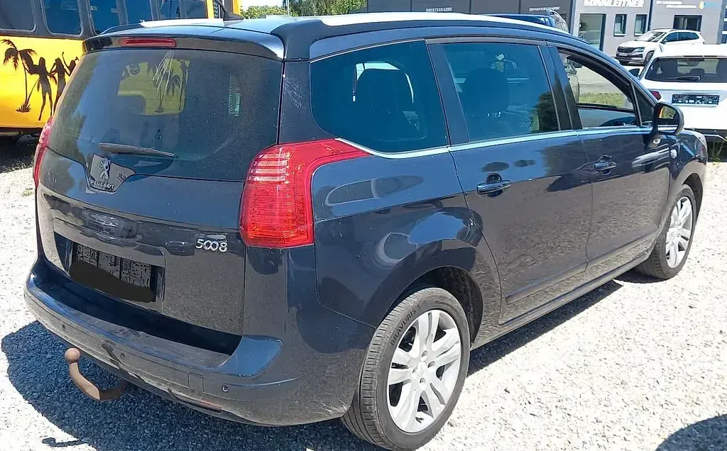 Gebraucht Peugeot 5008 Allure 150 PS (110 kW) 2014 Schwarz Van / Kleinbus