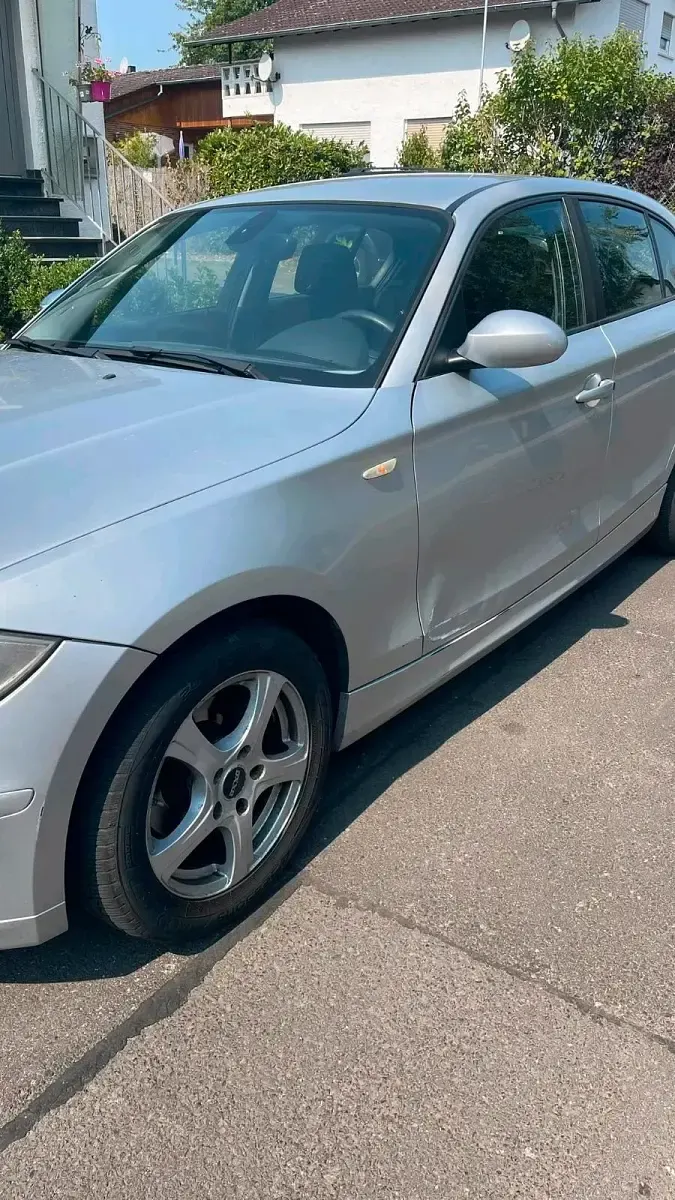 Gebraucht BMW 116 115 PS (84 kW) 2007 Silber Kleinwagen