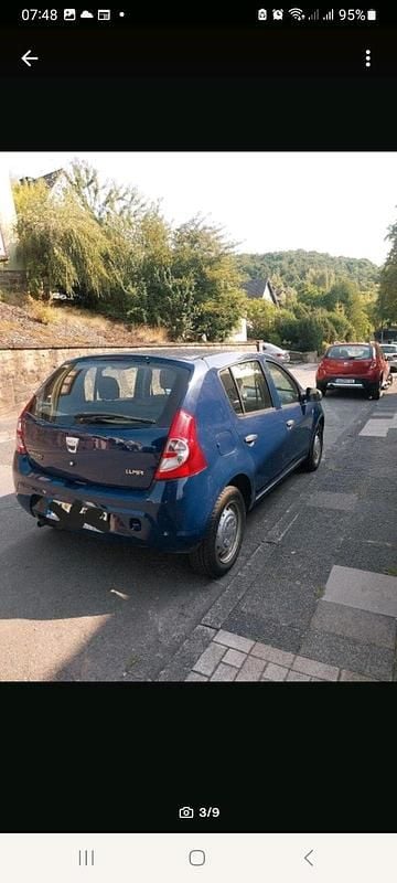 Blau Gebraucht 2010 Dacia Sandero Kleinwagen | 2.200 € (Fairer Preis) - Bild 1/4