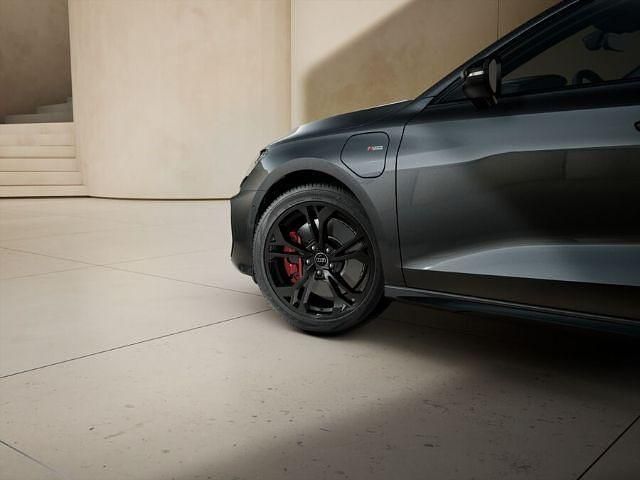 Neu Audi A3 S-Line 272 PS (200 kW) 2026 Grau Limousine