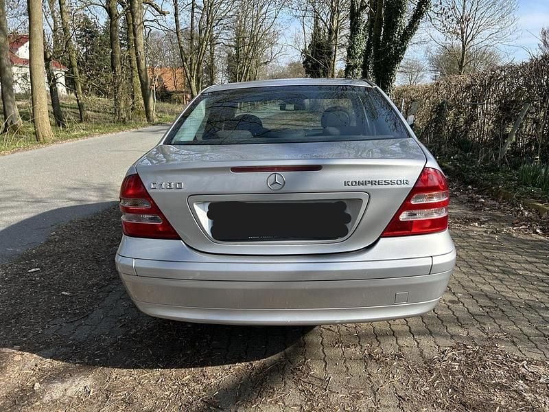 Gebraucht Mercedes C180 143 PS (105 kW) 2004 Silber Coupé