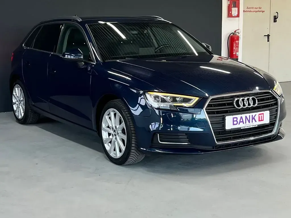 Brugt Audi A3 Design 110 HK (80 kW) 2017 Blå Sedan