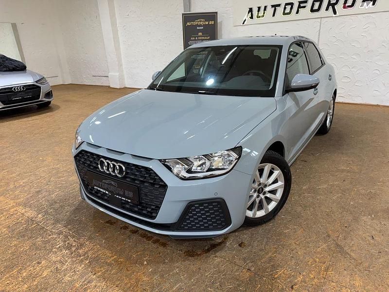 Grau Gebraucht 2023 Audi A1 Sportback Comfort Kleinwagen | 21.490 € (Guter Preis) - Bild 1/4
