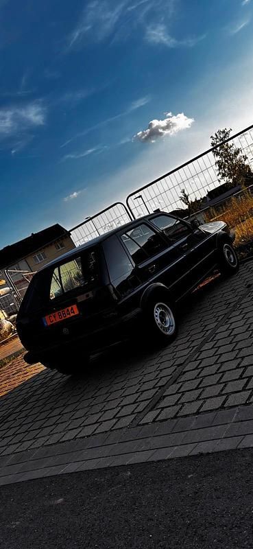 Blau Gebraucht 1990 VW Golf II Kleinwagen | 3.500 € - Bild 1/4