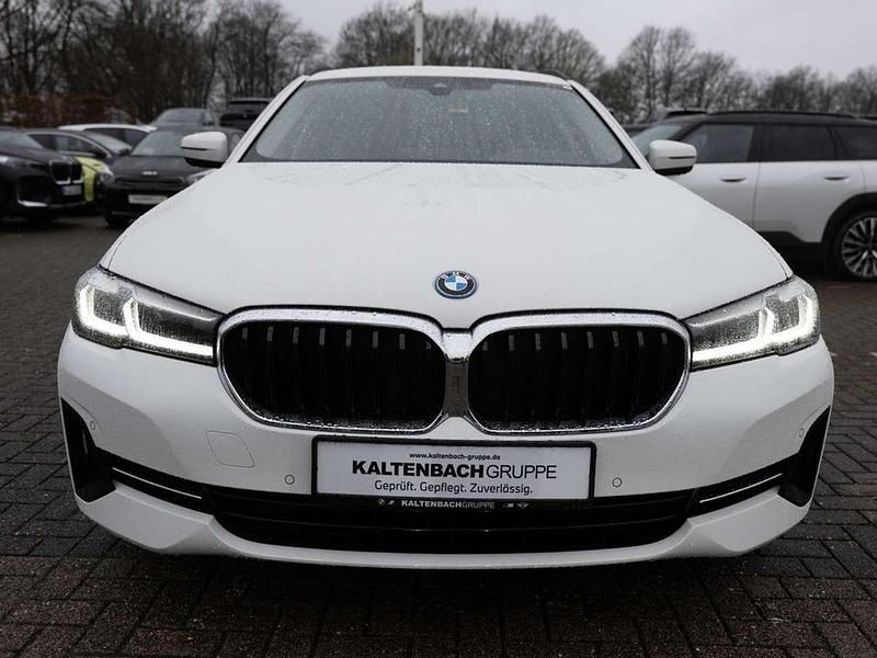Gebraucht BMW 530 292 PS (214 kW) 2022 Weiß Kombi