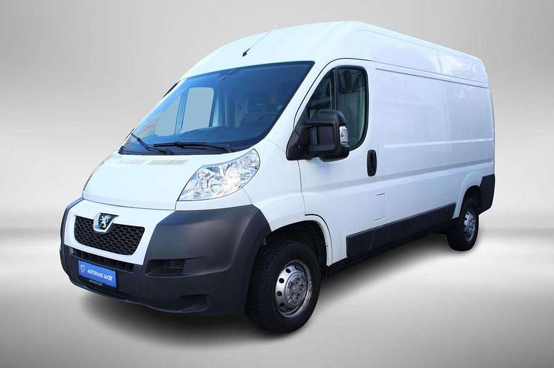 Weiss banquise Gebraucht 2014 Peugeot Boxer Avantage Van | 12.500 € (Teuer) - Bild 1/4