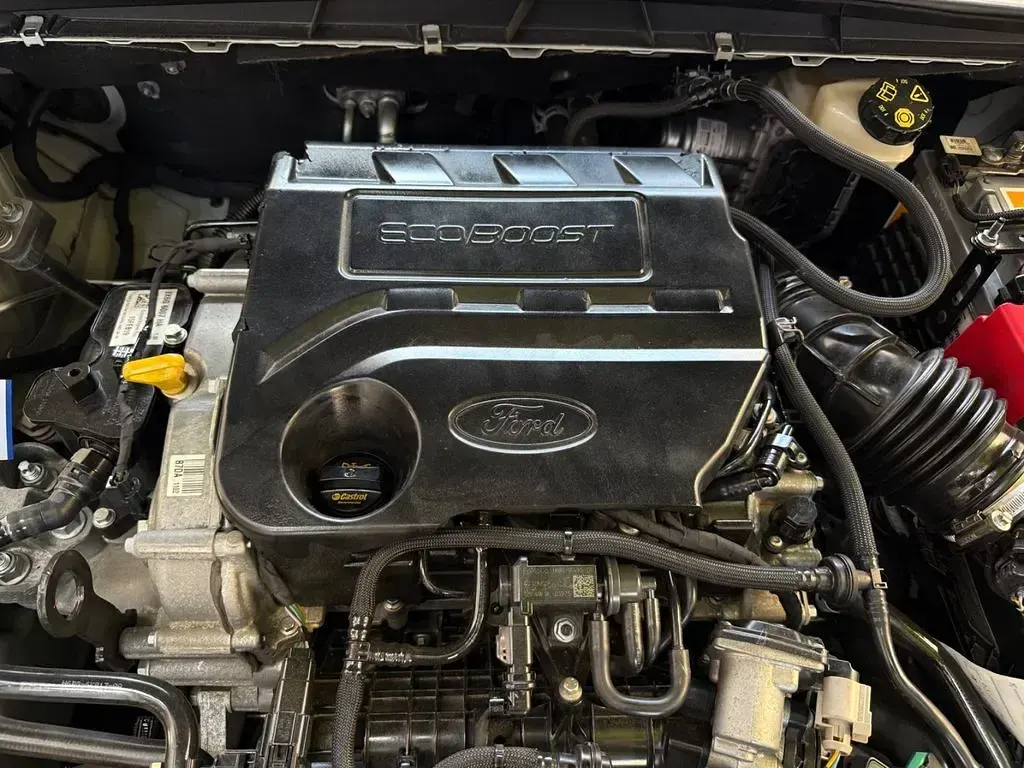 Używany Ford Focus Active 125 KM (91 kW) 2019 Biały Sedan/Limuzyna