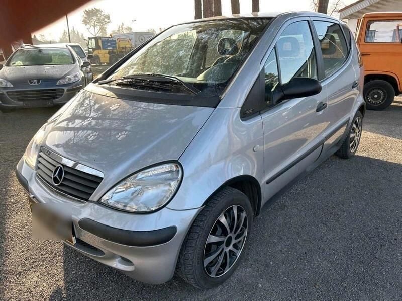 Grau Gebraucht 2002 Mercedes A160 Kleinwagen | 1.900 € (Etwas zu teuer) - Bild 1/4