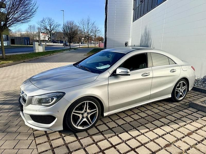 Gebraucht Mercedes CLA200 AMG line 156 PS (114 kW) 2016 Silber Limousine