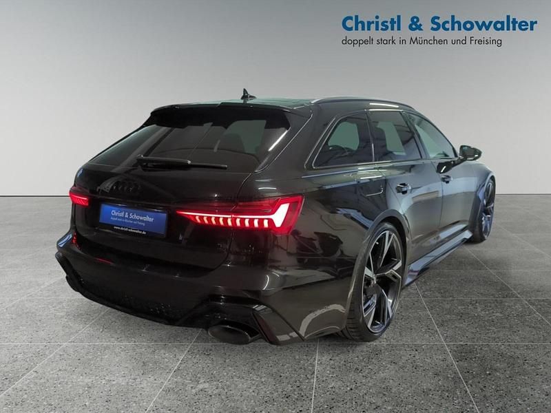 Gebraucht Audi RS6 Sport 600 PS (441 kW) 2023 Mythosschwarz metallic Kombi