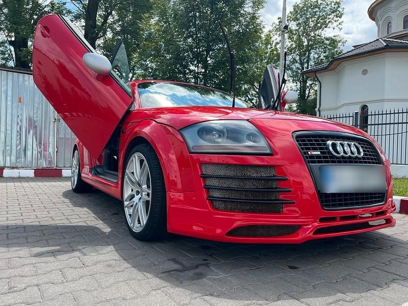 Second-hand Audi TTS Design 280 CP (205 kW) 2002 Roșu Coupe
