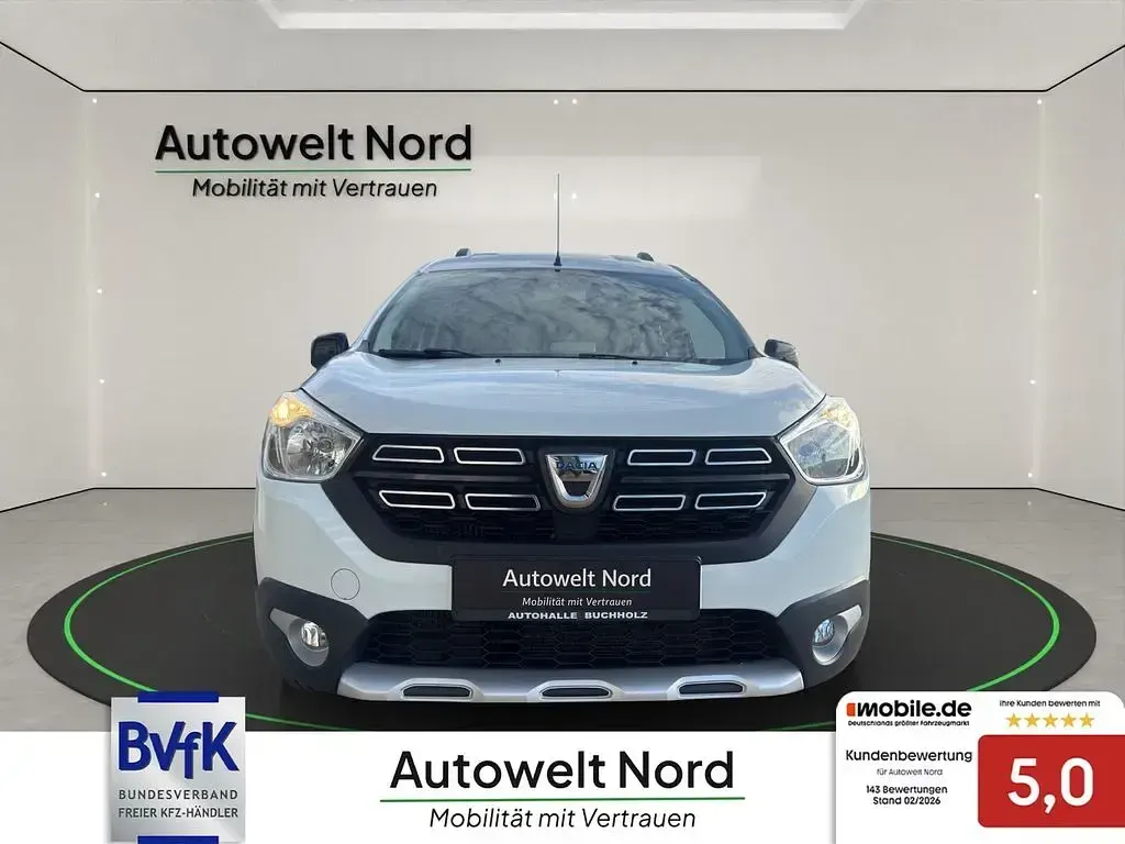 Gebraucht Dacia Dokker Celebration 116 PS (85 kW) 2018 Weiß Van / Kleinbus