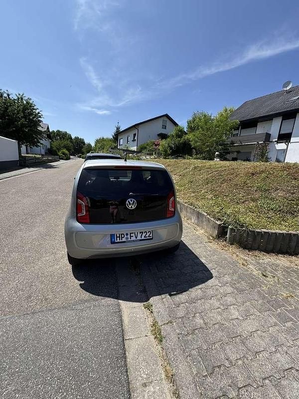 Usado VW up! Groove 60 HP (44 kW) 2014 Citadino