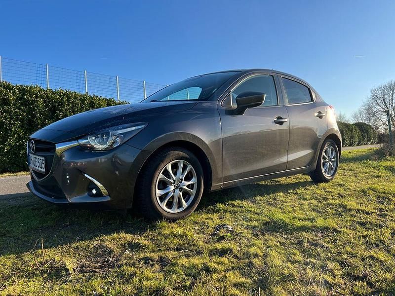 Gebraucht Mazda 2 Exclusive 90 PS (66 kW) 2018 Grau Limousine