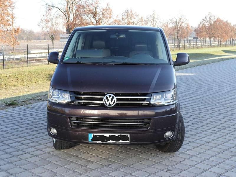 Gebraucht VW Multivan Highline 179 PS (131 kW) 2011 Violett Van