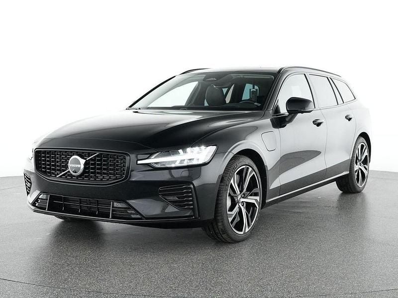 Schwarz Gebraucht 2025 Volvo V60 Ultra Kombi | 51.890 € (Teuer) - Bild 1/4