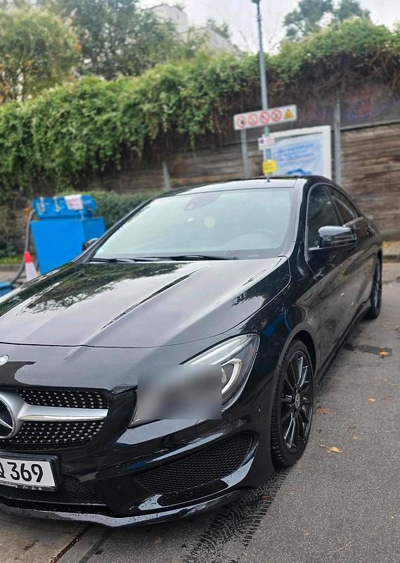 Schwarz Gebraucht 2013 Mercedes CLA250 AMG line Limousine | 16.000 € (Guter Preis) - Bild 1/4