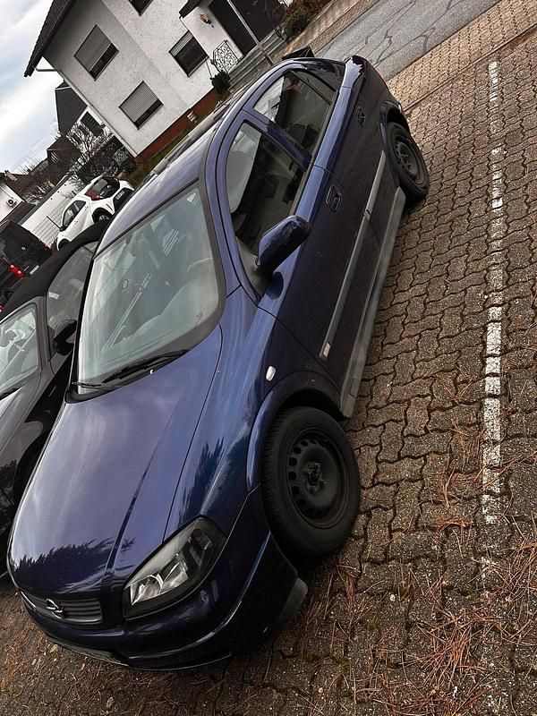 Gebraucht Opel Astra 90 PS (66 kW) 2004 Blau Kombi