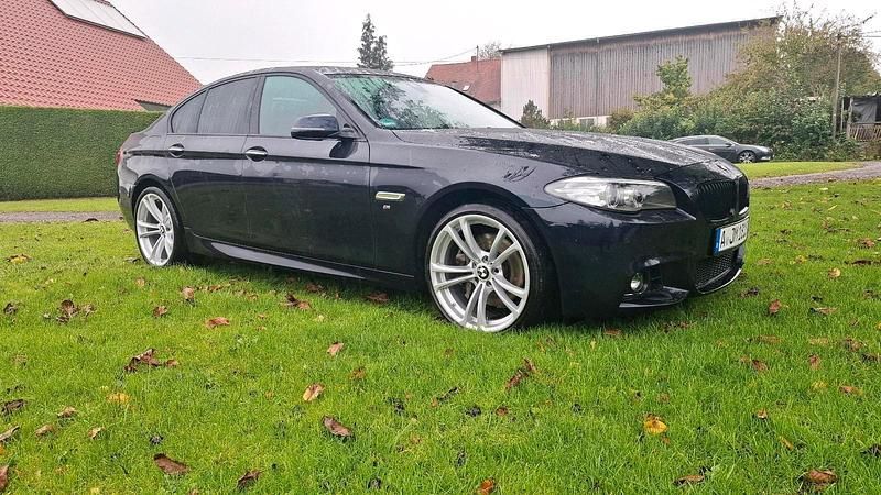 Schwarz Gebraucht 2015 BMW 535 Limousine | 23.000 € (Etwas zu teuer) - Bild 1/4