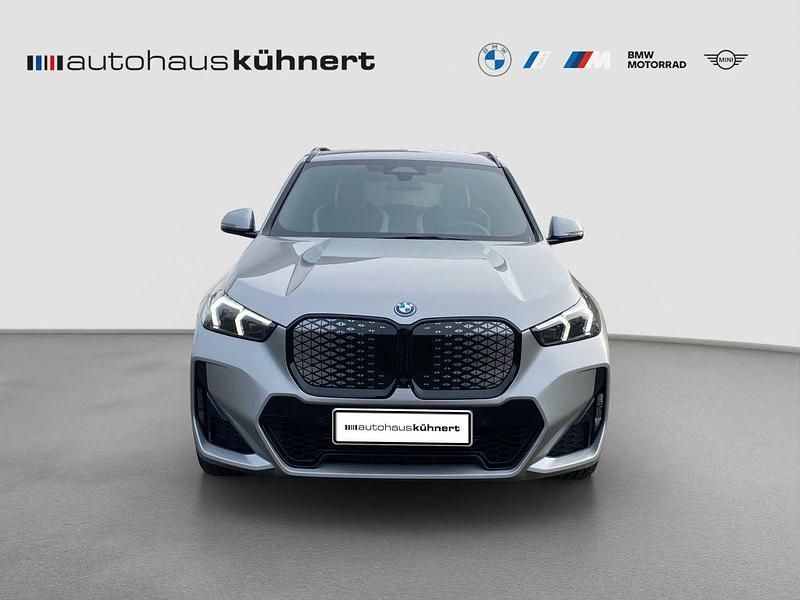 Gebraucht BMW iX1 M Sport 225 kW (306 PS) 2026 Silber SUV