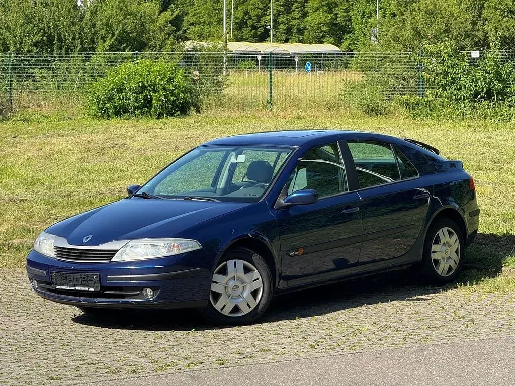 Gebraucht Renault Laguna II Dynamique 135 PS (99 kW) 2004 Blau Limousine