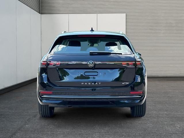 Neu VW Passat Elegance 150 PS (110 kW) 2025 Oyster silver metallic/silber Kombi