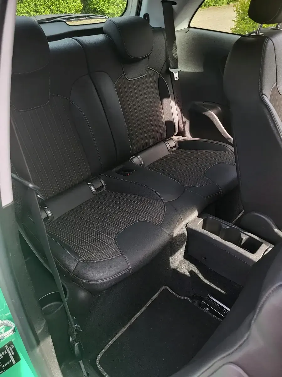 Używany Opel Adam 87 KM (63 kW) 2015 Zielony Hatchback