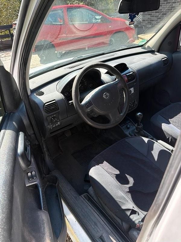 Second-hand Opel Combo 75 CP (55 kW) 2007 Alb Monovolum