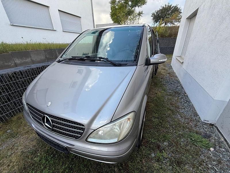 Silber Gebraucht 2009 Mercedes Viano Van / Kleinbus | 7.999 € (Superpreis) - Bild 1/4