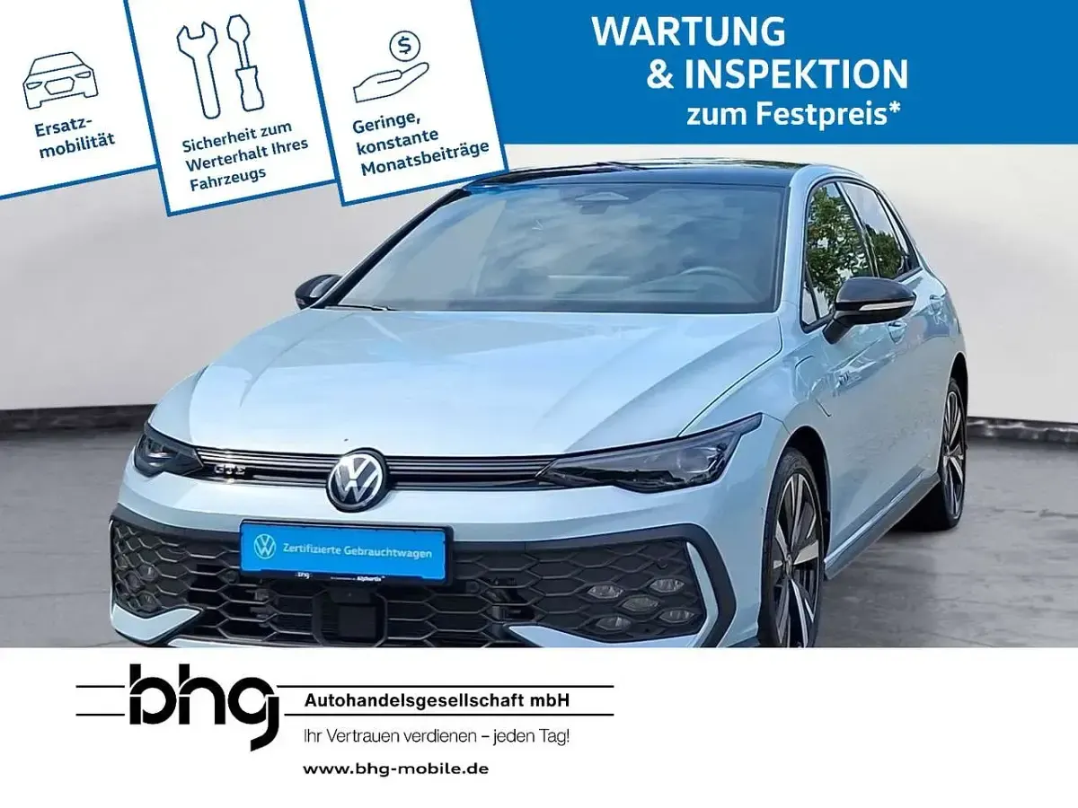 Gebraucht VW Golf VIII GTE 272 PS (200 kW) 2025 Crystal ice blue metallic/schw Limousine