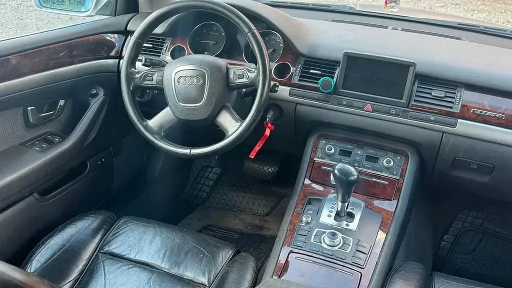 Gebraucht Audi A8 232 PS (170 kW) 2006 Grau Limousine