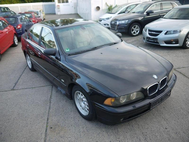 Gebraucht BMW 525 Exclusive 163 PS (119 kW) 2002 Schwarz Limousine