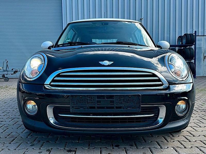 Gebraucht Mini Cooper 122 PS (89 kW) 2014 Schwarz Kleinwagen