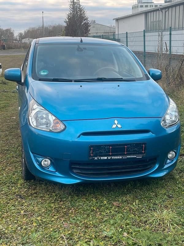 Blau Gebraucht 2013 Mitsubishi Space Star Kleinwagen | 4.990 € (Fairer Preis) - Bild 1/4